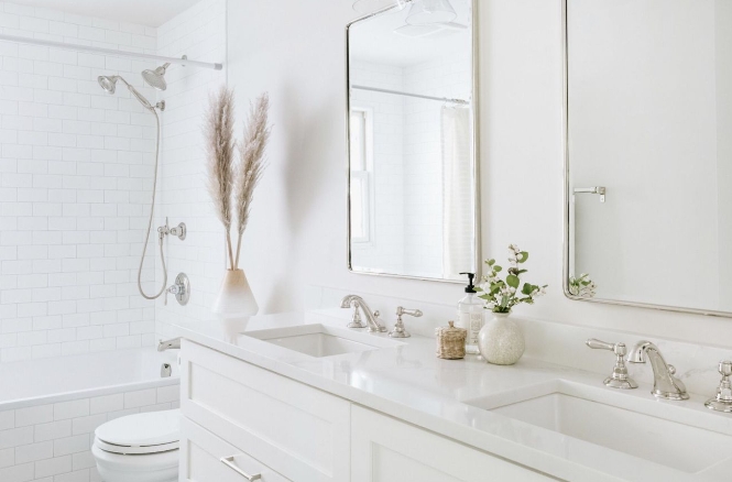 modern farmhouse bathroom decor