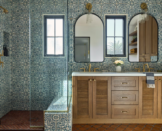 Walk-In Shower Door Ideas for Modern Homes