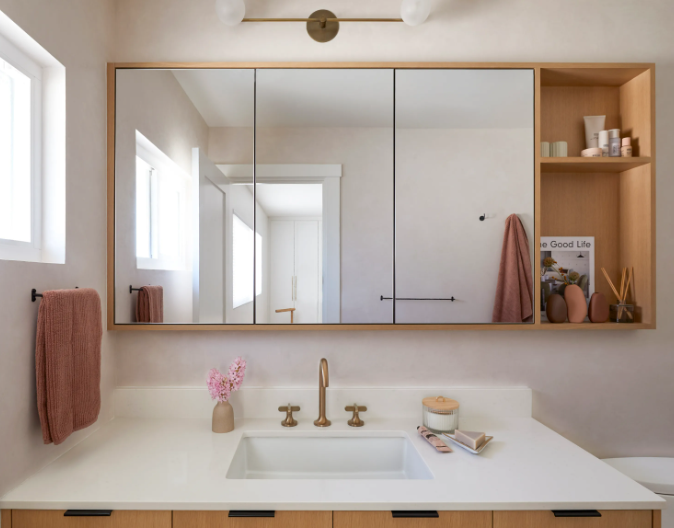 Unusual Bathroom Mirror Ideas to Stand Out