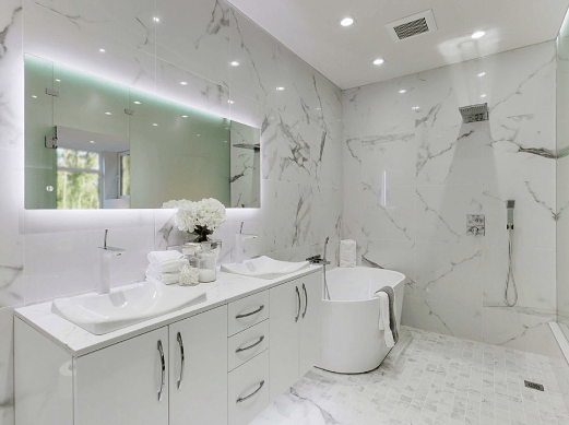 Small White Bathroom Ideas for Bright Spaces