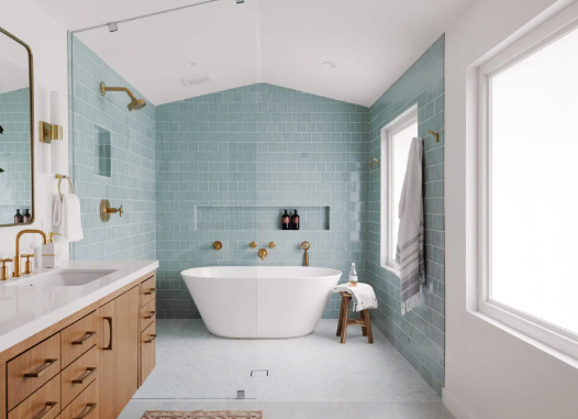 Wet Wall Bathroom Ideas for Contemporary Spaces