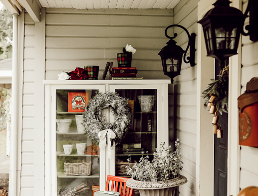 Farmhouse Porch Decorating Style
