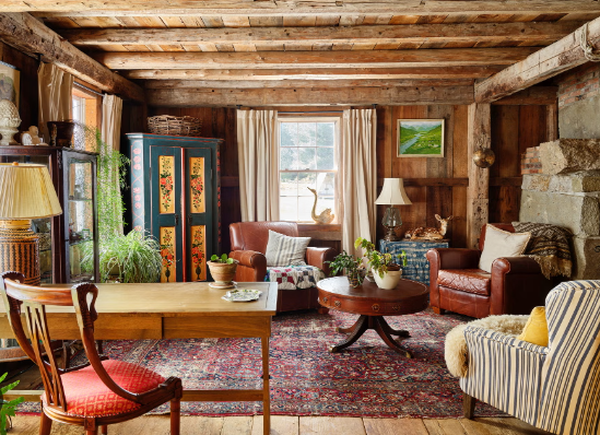 Farmhouse Character through Reclaimed Wood Furniture