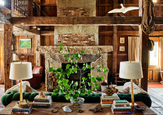 Reclaimed Wood Furniture and Farmhouse Lifestyle