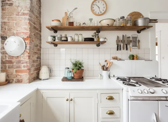 Farmhouse kitchen open shelving for rental spaces