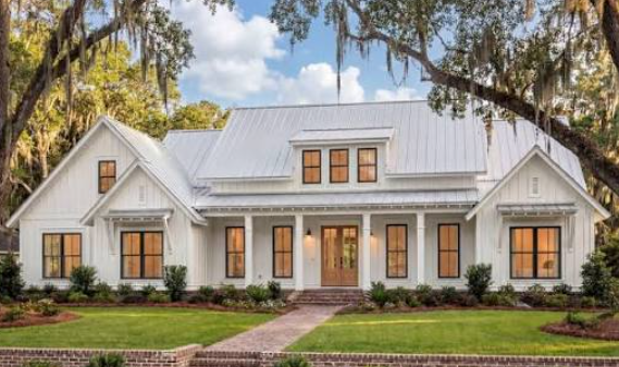 Modern Open-Concept Farmhouse Layout